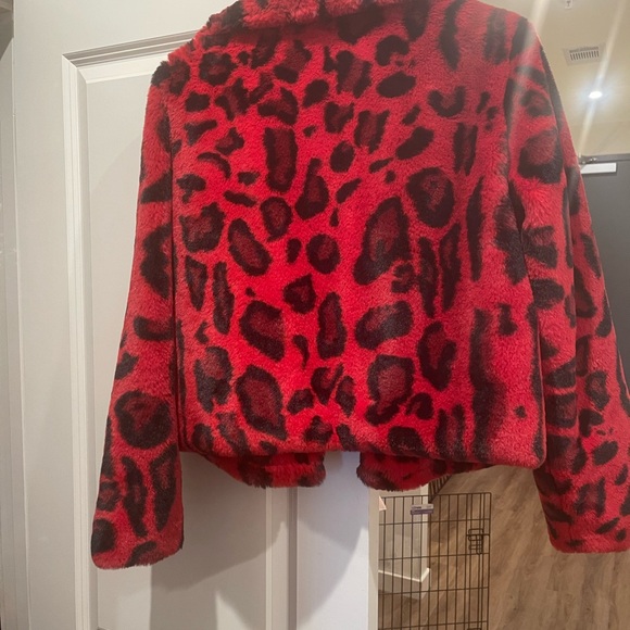 Shaci cheetah red and black fur jacket- size small - Picture 2 of 3